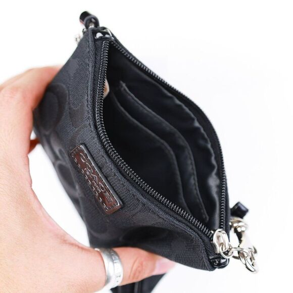 NWT Coach Parker Wristlet Wallet Case Black Signature - Picture 7 of 8